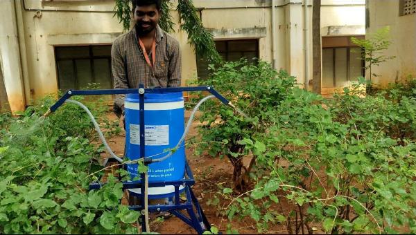 ELECTROLLY PESTICIDE SPRAYING MACHINE